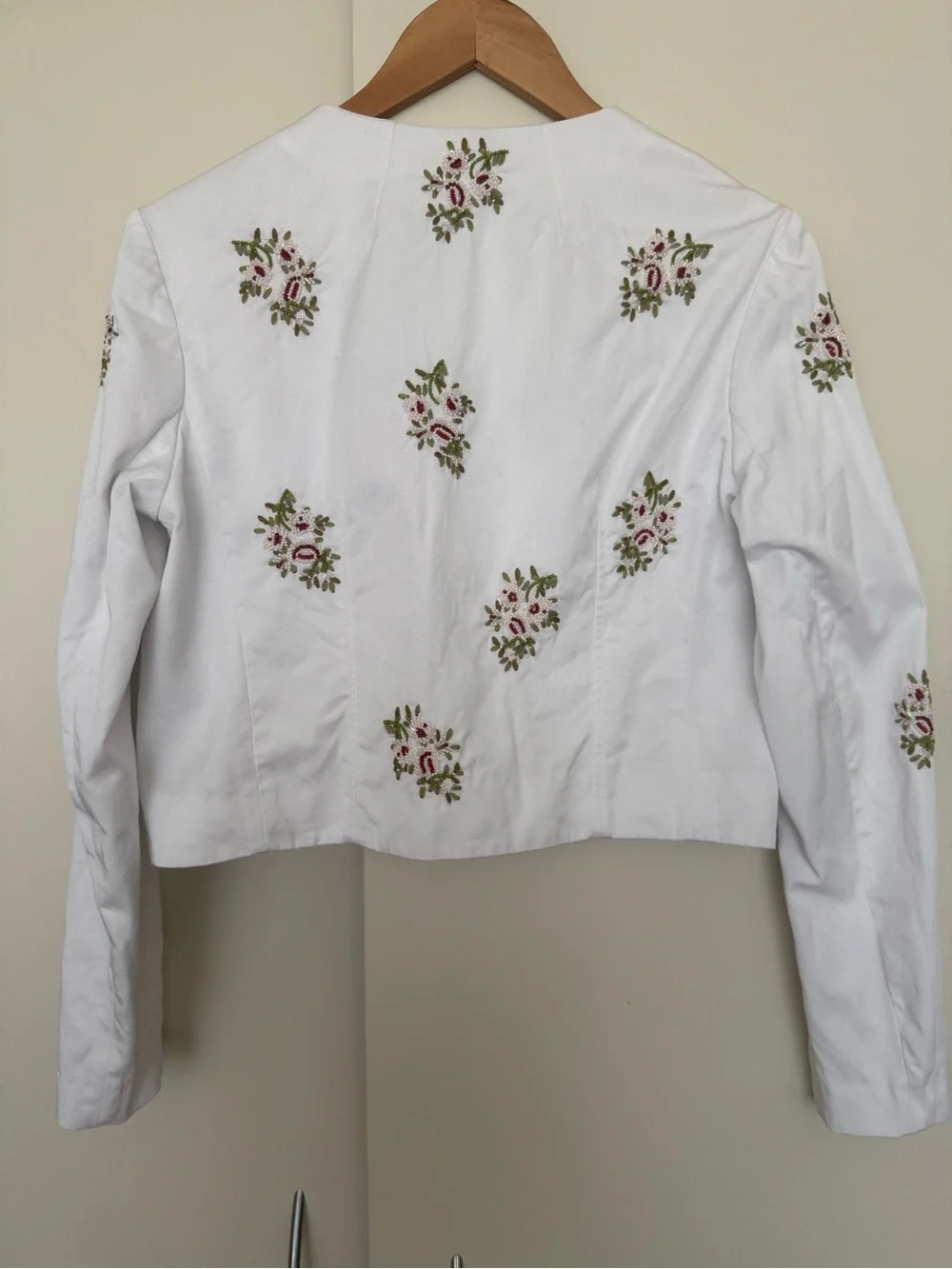 Club Monaco Vintage White Cropped Floral Beaded Embroidered Jacket 8/S Dainty - Picture 4 of 4